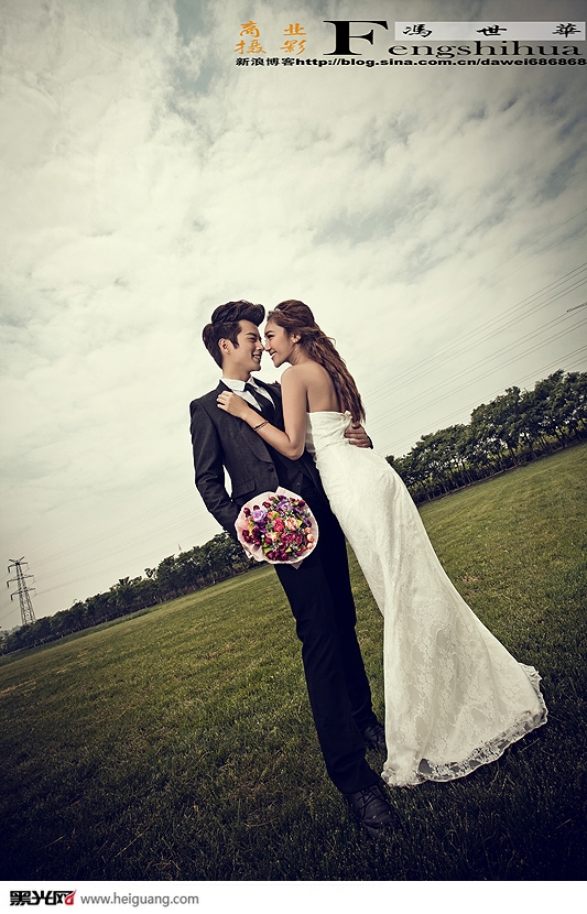 点击大图看下一张：爱在进行时 婚纱摄影