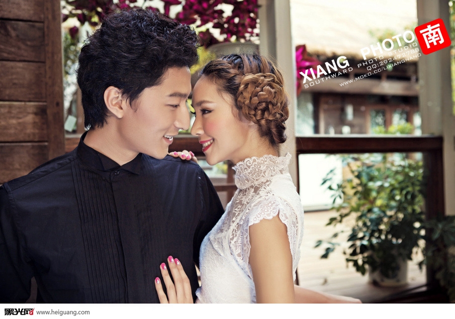 点击大图看下一张:浪漫小屋 婚纱摄影