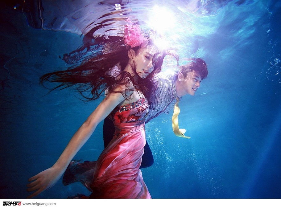 点击大图看下一张：水月 婚纱摄影