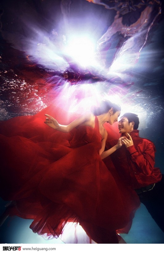 点击大图看下一张:未来水世界【婚礼篇】 婚纱摄影