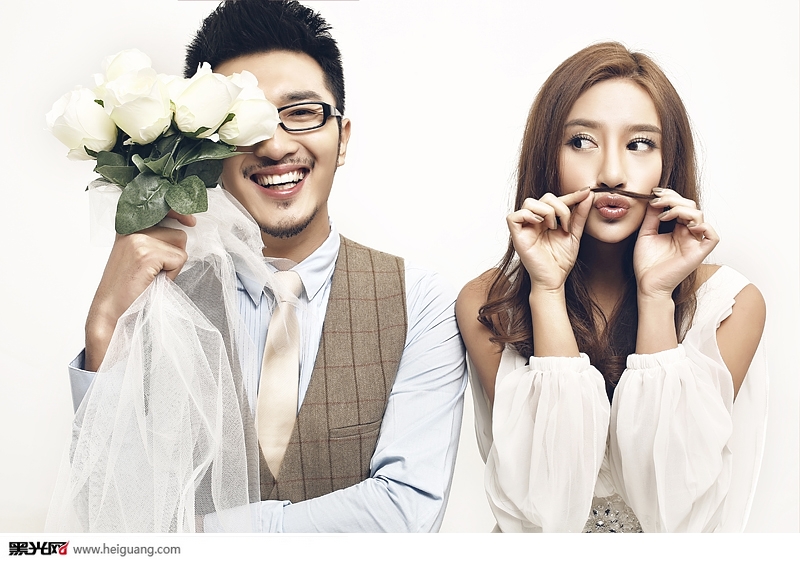 点击大图看下一张:欢乐时光 婚纱摄影
