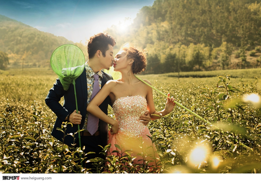 点击大图看下一张:缘份天空 婚纱摄影