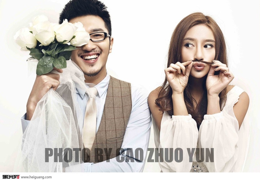 点击大图看下一张：幸福时光 婚纱摄影