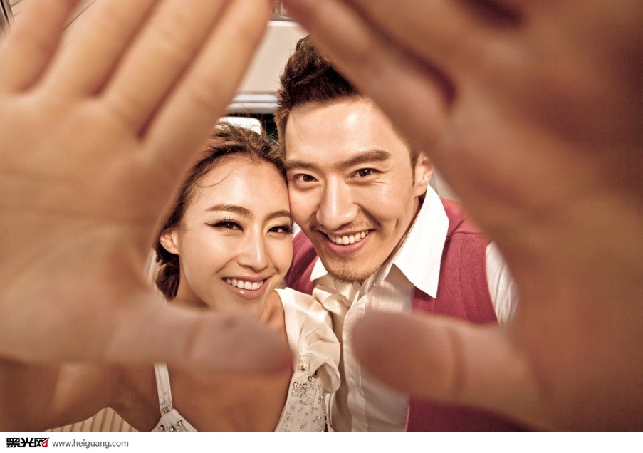 点击大图看下一张：我们的爱情 婚纱摄影