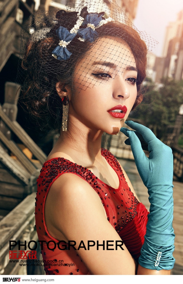 点击大图看下一张：我们的梦 婚纱摄影