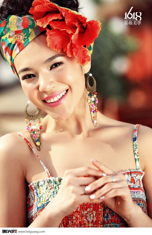 点击大图看下一张：我们去旅行 婚纱摄影