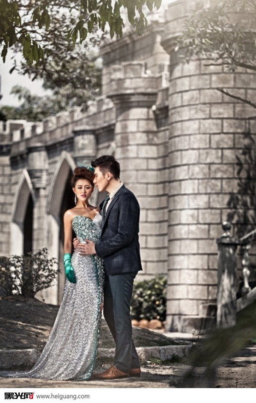 点击大图看下一张：午后时光 婚纱摄影