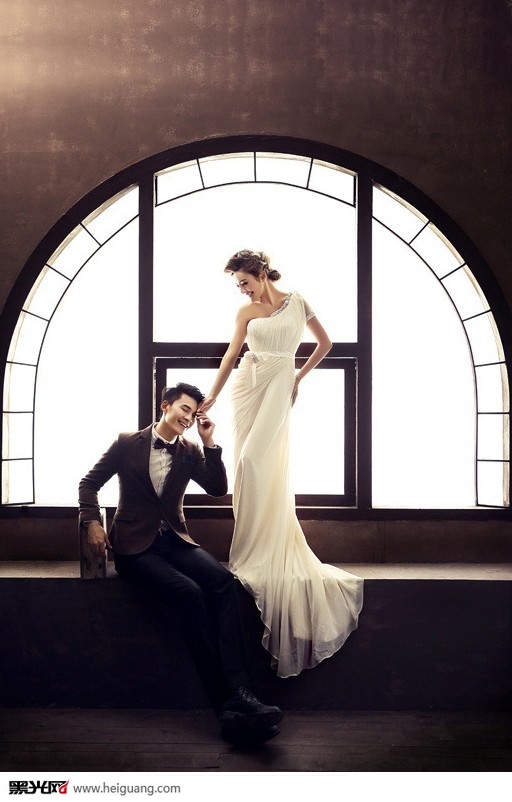 点击大图看下一张：agreement 婚纱摄影