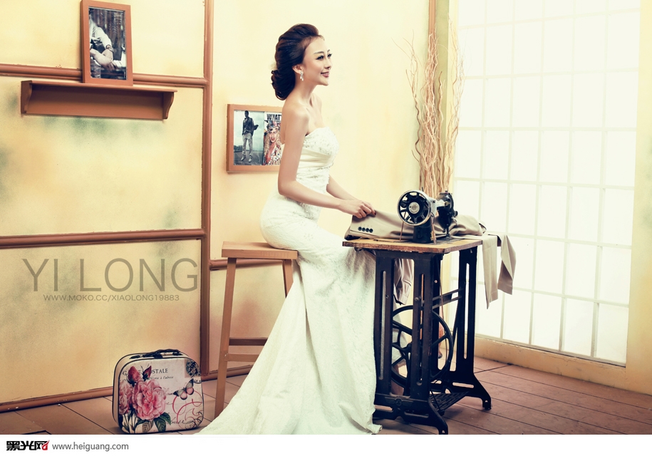 点击大图看下一张：昔日情怀 婚纱摄影