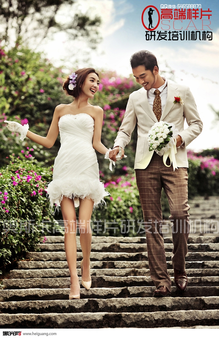 点击大图看下一张：爱的阶梯 婚纱摄影