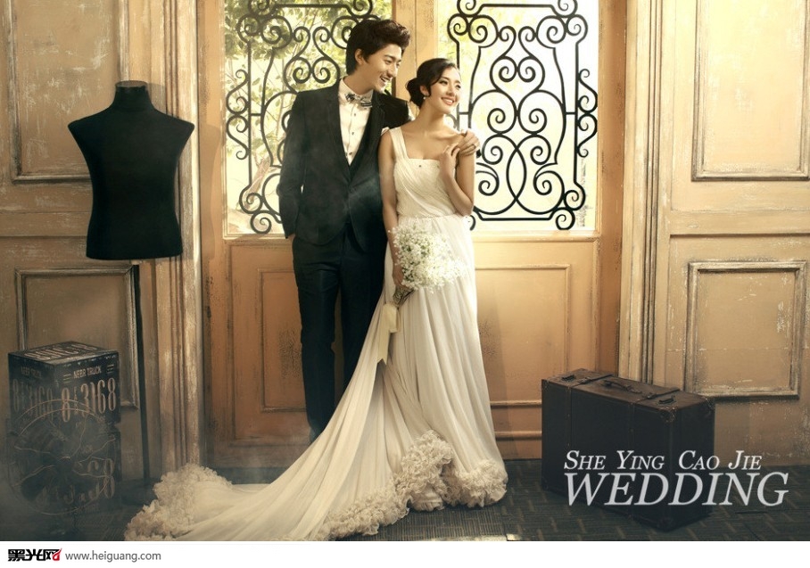 点击大图看下一张：完美嫁衣 婚纱摄影