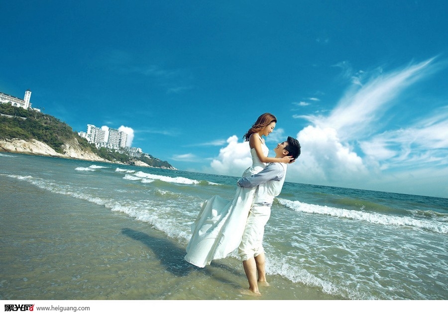 点击大图看下一张：海之恋 婚纱摄影