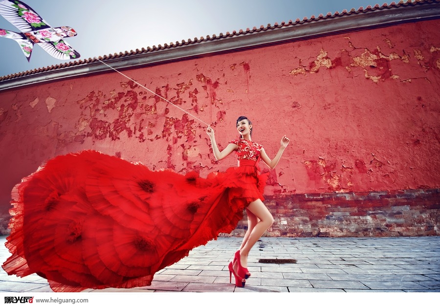 点击大图看下一张:太庙 红 婚纱摄影