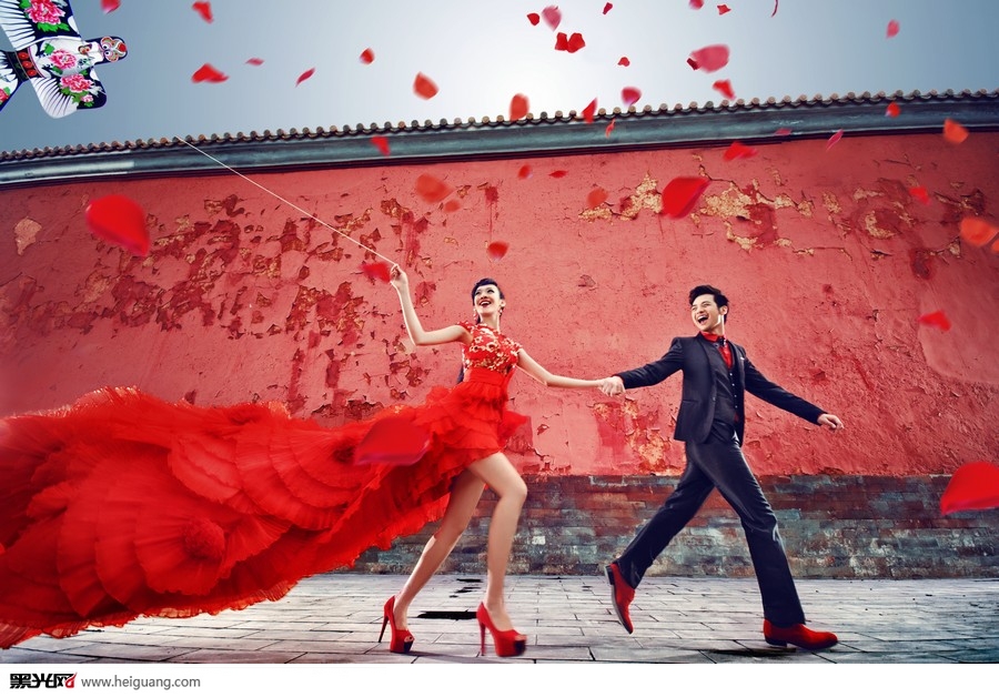 点击大图看下一张:太庙 红 婚纱摄影
