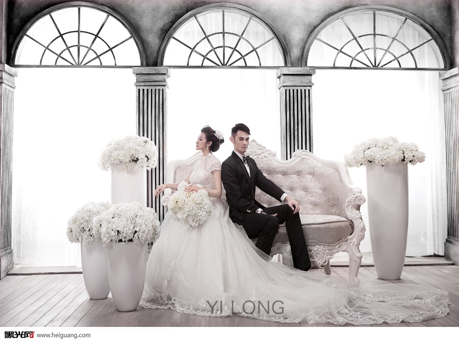 点击大图看下一张：浮华 婚纱摄影