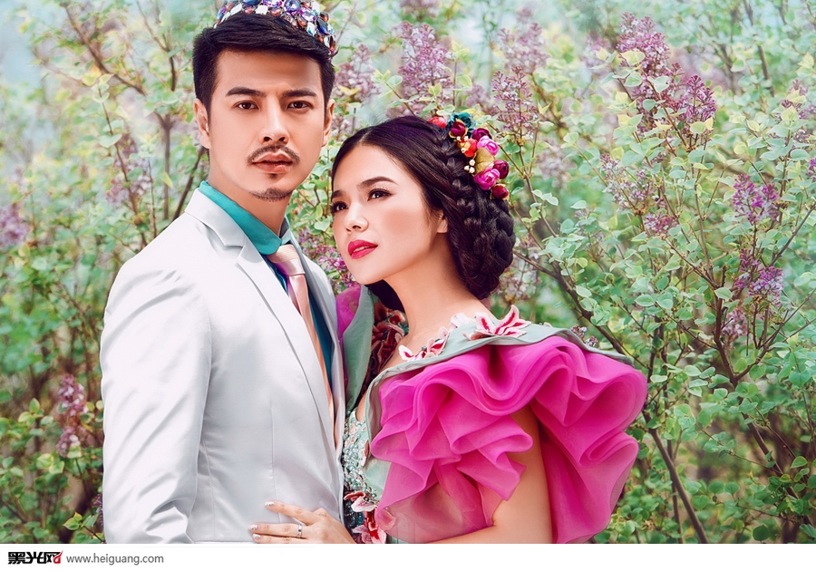 点击大图看下一张：爱情是什么颜色的 婚纱摄影