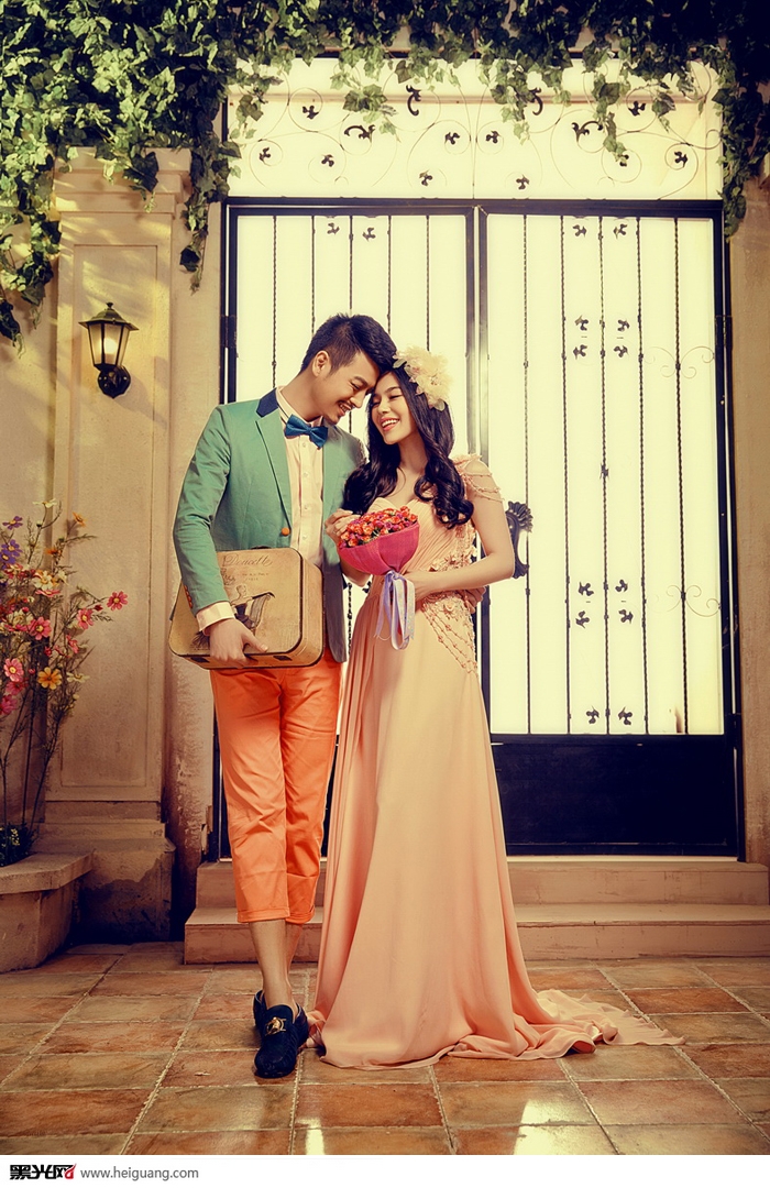 点击大图看下一张:遇见爱 婚纱摄影