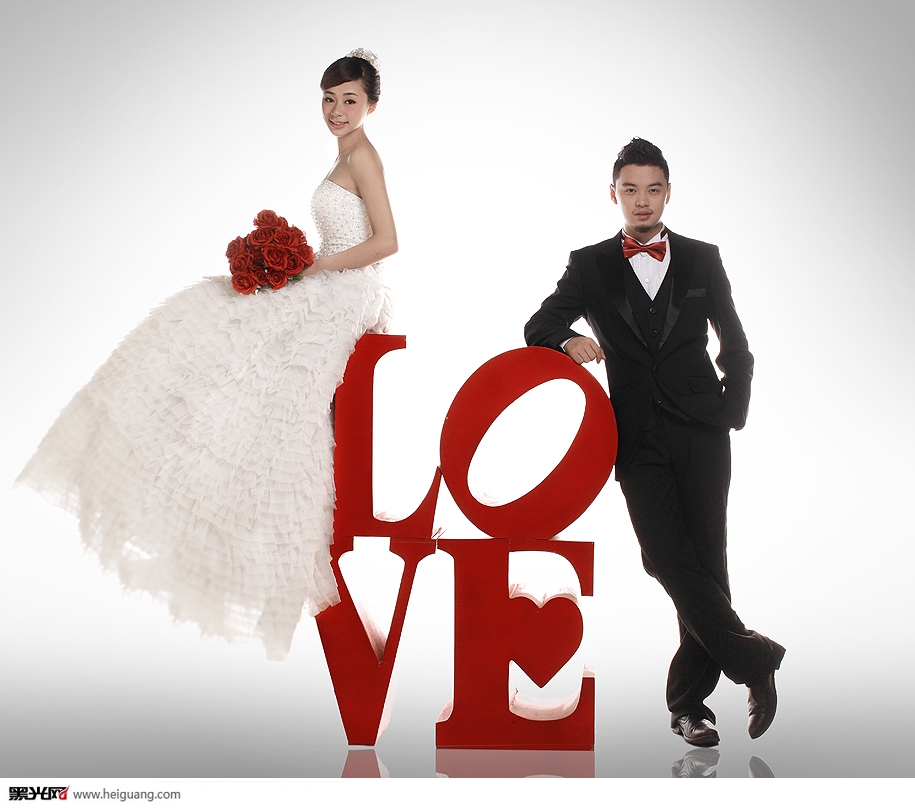 点击大图看下一张：DREAM 婚纱摄影