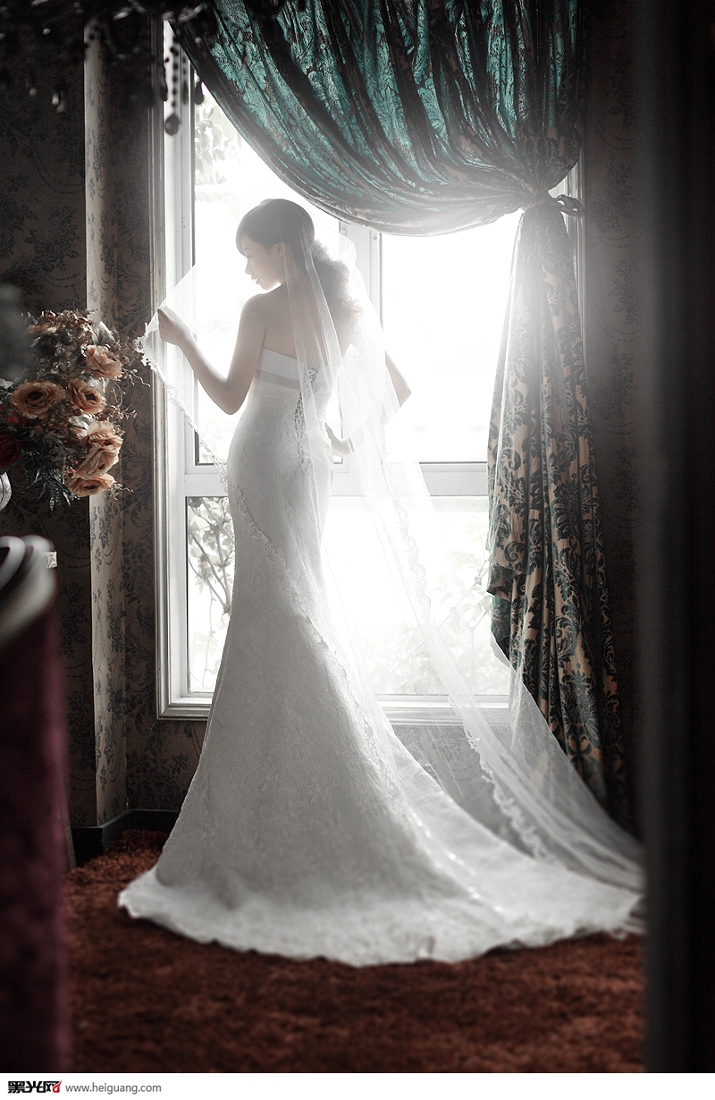 点击大图看下一张：SOUL 婚纱摄影