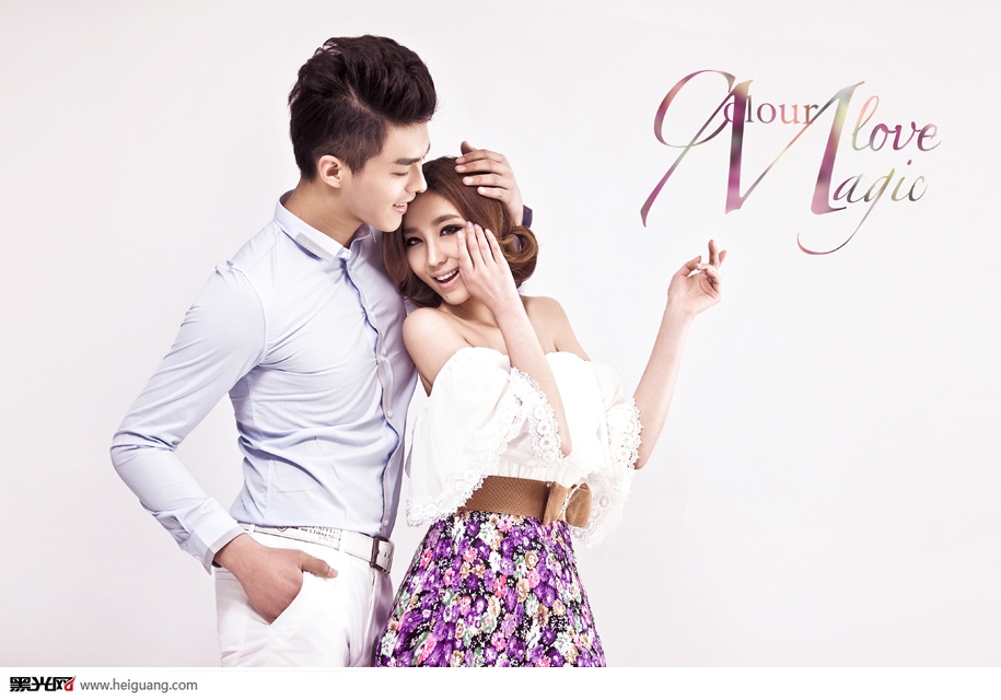 点击大图看下一张：爱情魔法色 婚纱摄影