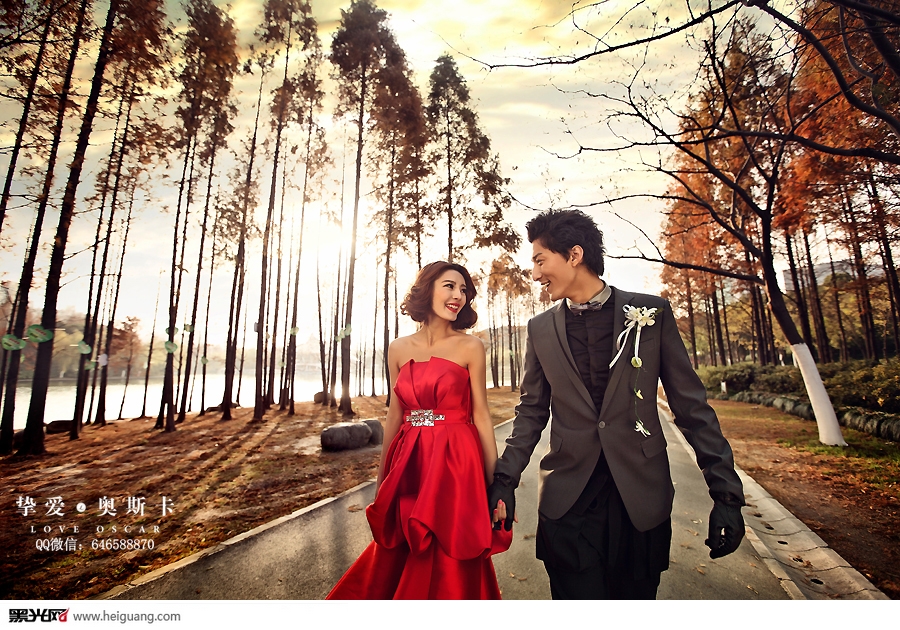 点击大图看下一张:红枫林 婚纱摄影