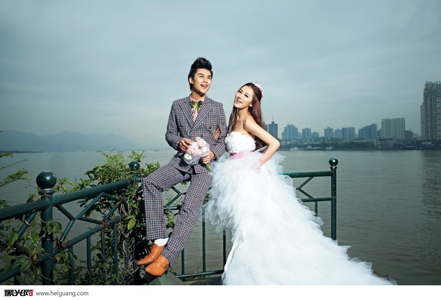 点击大图看下一张：江心屿 婚纱摄影