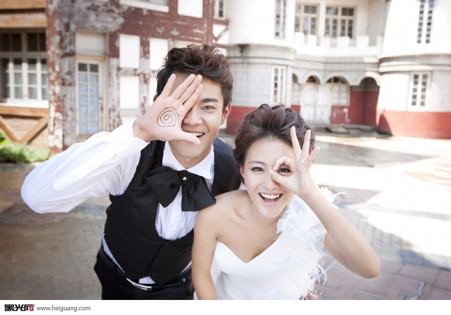 点击大图看下一张:爱愈多 婚纱摄影