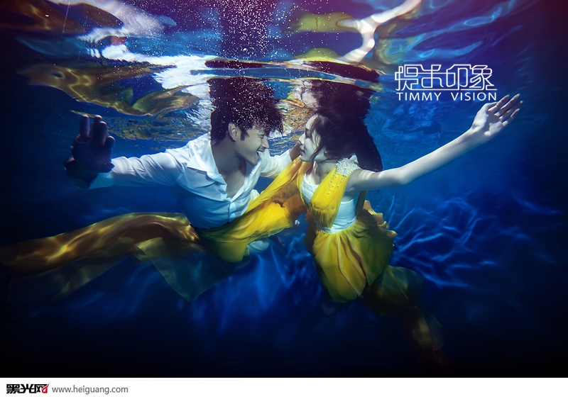 点击大图看下一张：水映 婚纱摄影