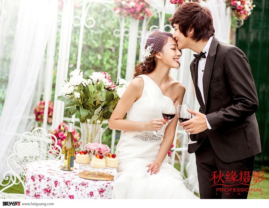 点击大图看下一张：巴比伦空中花园 婚纱摄影