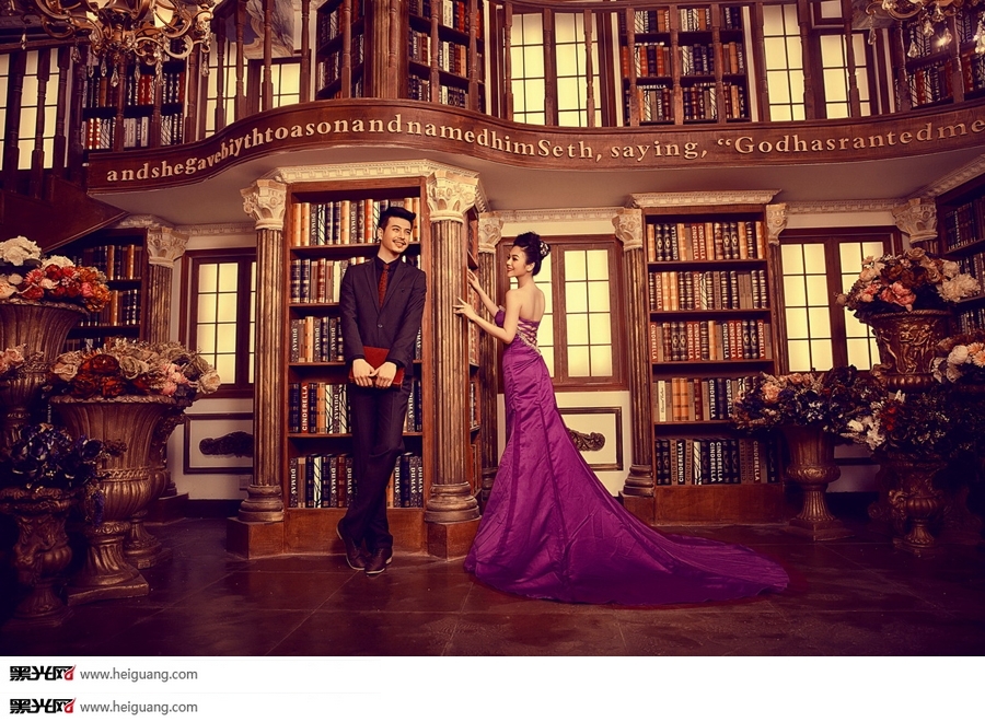 点击大图看下一张：奢华 婚纱摄影