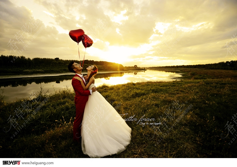 点击大图看下一张:一缕霞光 婚纱摄影