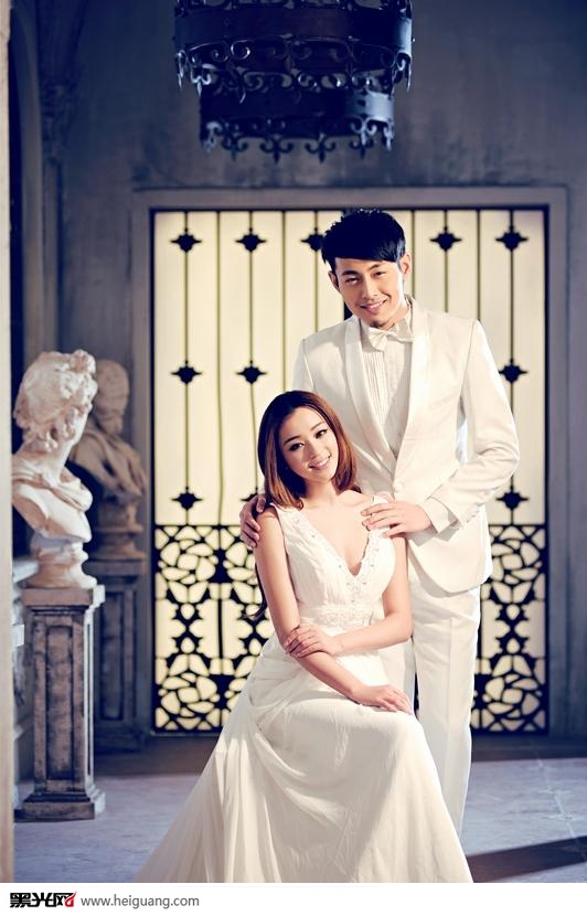 点击大图看下一张：温莎之恋 婚纱摄影