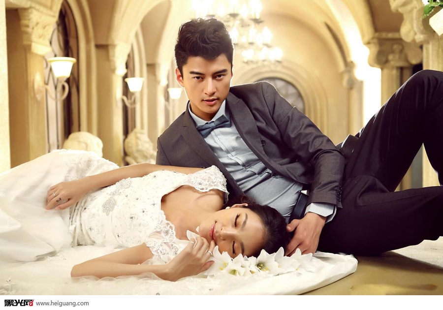 点击大图看下一张：朵娜的城堡 婚纱摄影