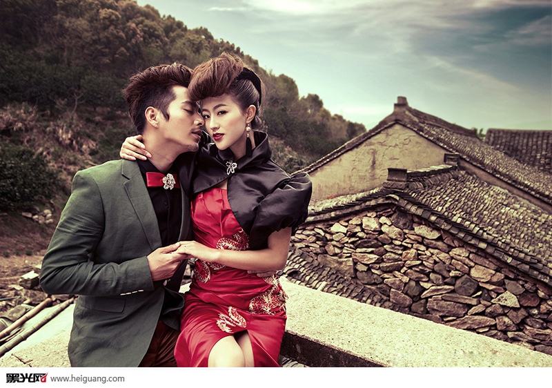 点击大图看下一张：活色生香 婚纱摄影