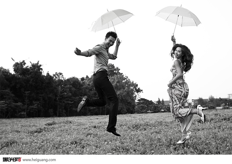 点击大图看下一张:微电影-你就像个小孩 婚纱摄影