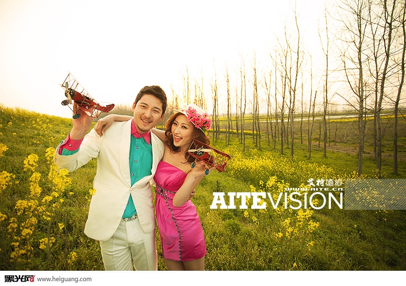 点击大图看下一张：爱情的模样 婚纱摄影