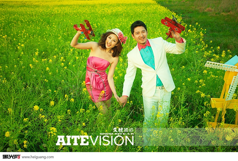 点击大图看下一张：爱情的模样 婚纱摄影