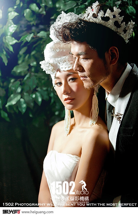 点击大图看下一张:珠曼沙华 婚纱摄影