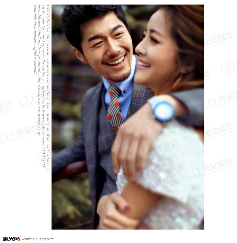 点击大图看下一张:卡片里的爱情 婚纱摄影