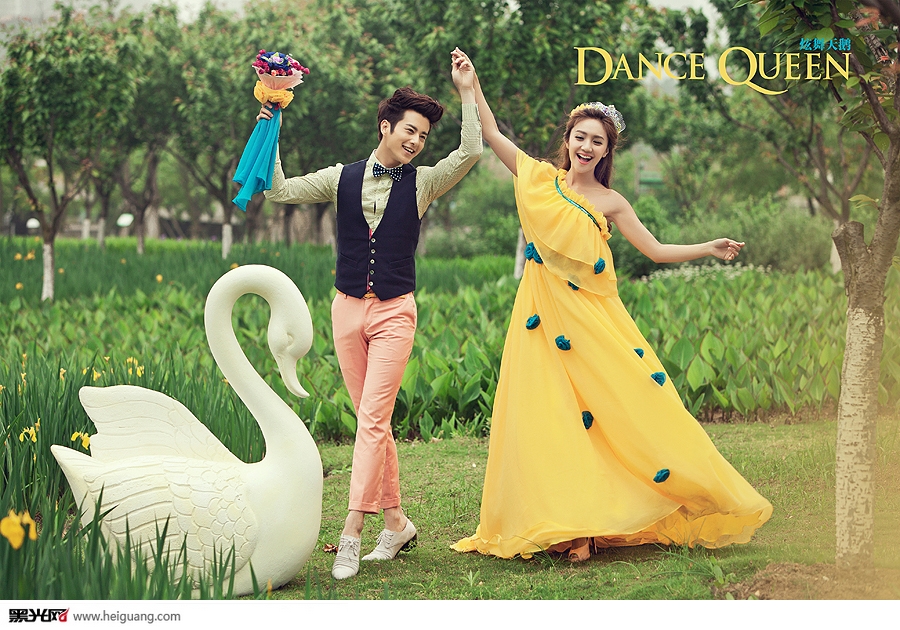 点击大图看下一张：炫舞天鹅 婚纱摄影