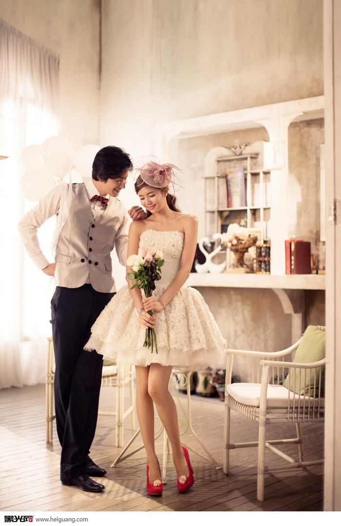 点击大图看下一张：伯爵庄园 婚纱摄影