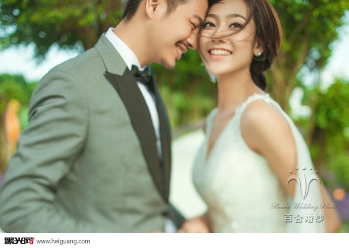 点击大图看下一张：百万葵园 婚纱摄影