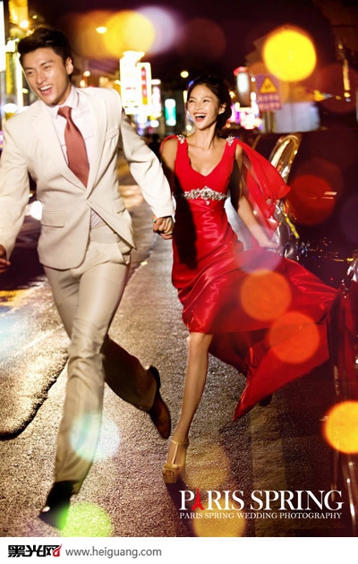 点击大图看下一张：夏日霓虹 婚纱摄影