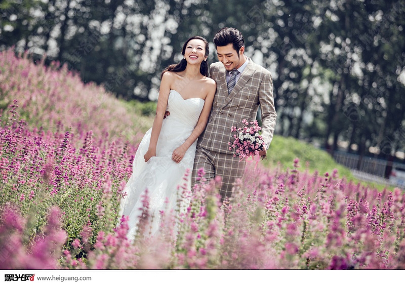 点击大图看下一张：繁华迷梦 婚纱摄影