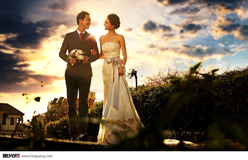 点击大图看下一张：LOVE 婚纱摄影