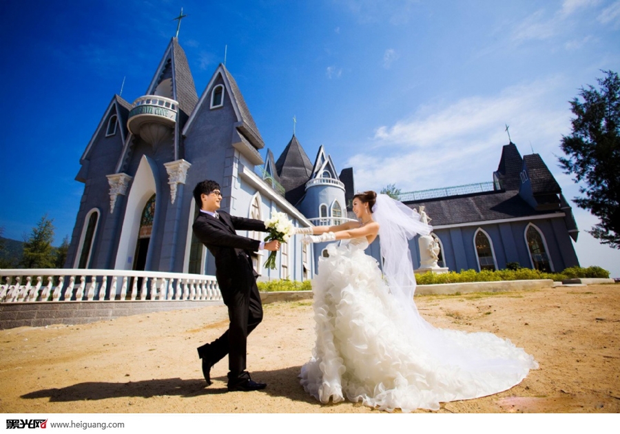 点击大图看下一张:幸福之约 婚纱摄影