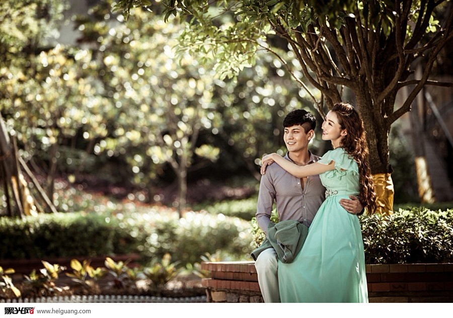 点击大图看下一张：宠溺午后 婚纱摄影