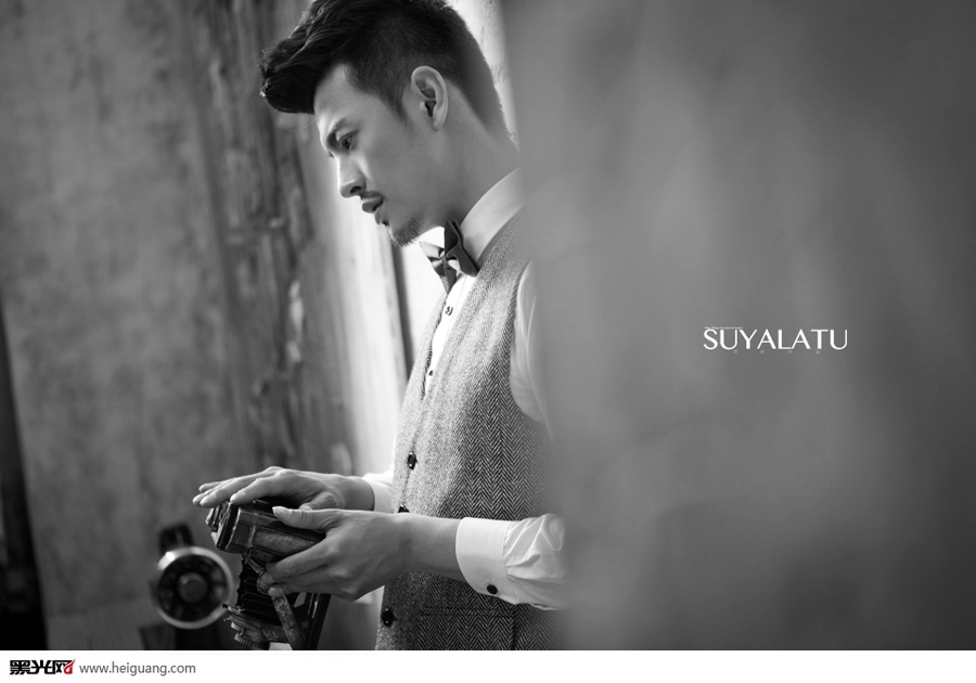 点击大图看下一张：似水年华 婚纱摄影