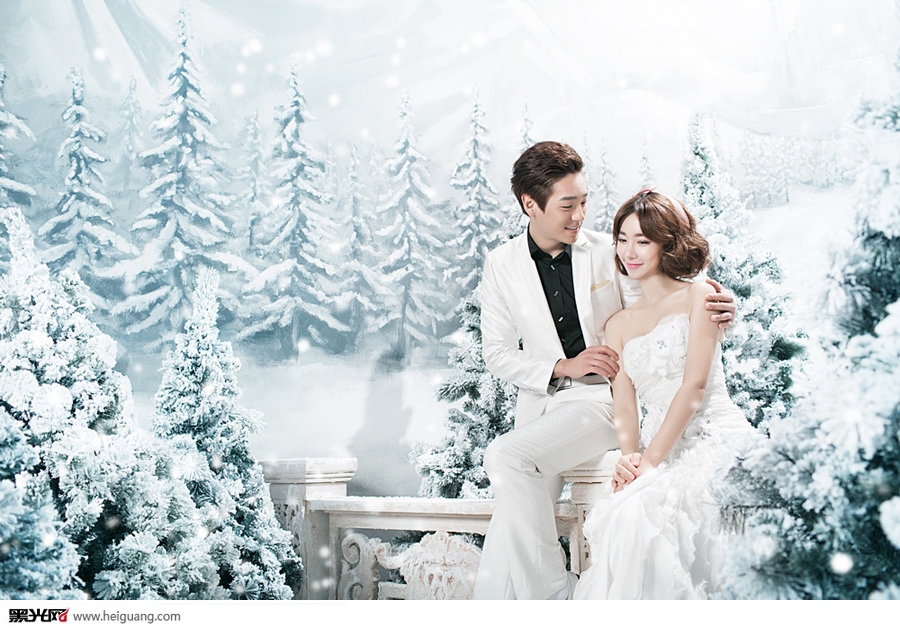 点击大图看下一张：浪漫之冬 婚纱摄影