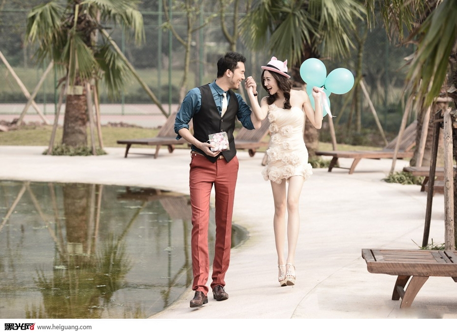 点击大图看下一张：远洋高尔夫 婚纱摄影